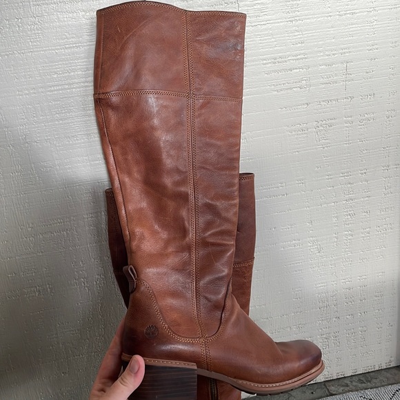 SOLD // Timberland brown leather boots - Picture 2 of 9